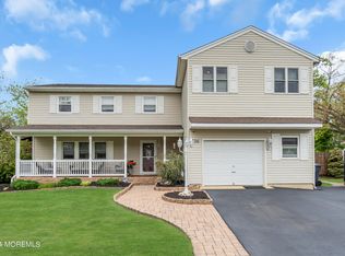 336 Hilltop Rd, Toms River, NJ 08753