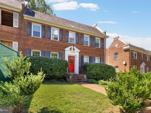 2650 39th St NW APT 3, Washington, DC 20007