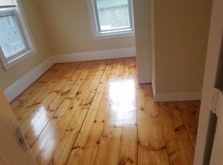 90 White St FLOOR 2, Lowell, MA 01854