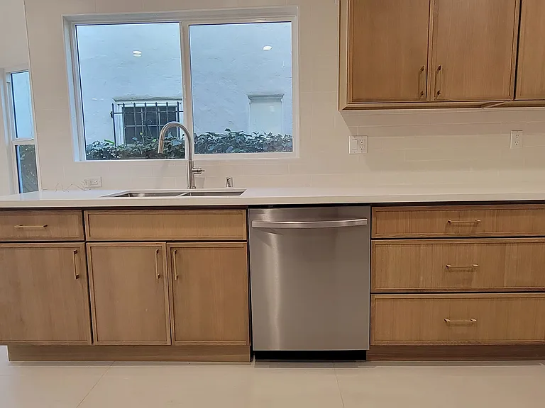1237 S Sherbourne Dr #1237 — Photo 6