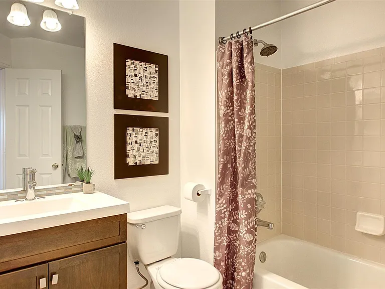 9687 Newcastle Dr — Photo 14