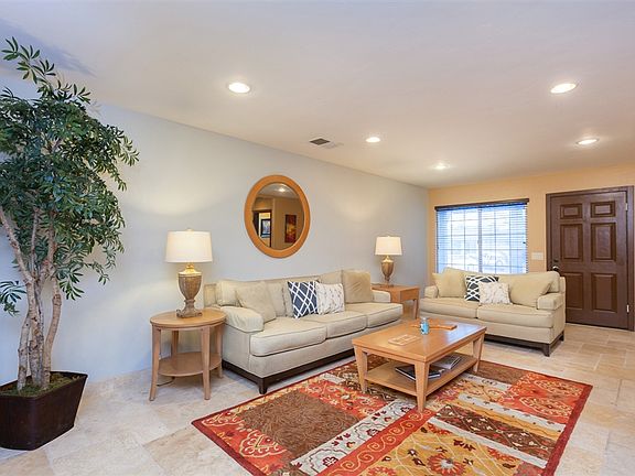 3rd image of 844 Snowberry Ct