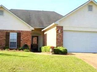1005 N Azalea Dr, Madison, MS 39110