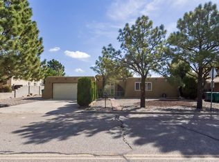 10000 La Paz Dr NW, Albuquerque, NM 87114