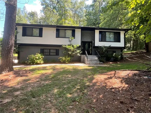3630 High Point Ln SW, Atlanta, GA 30331