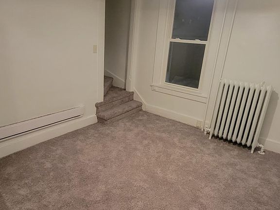 3rd image of 121 McKinley Ave #2