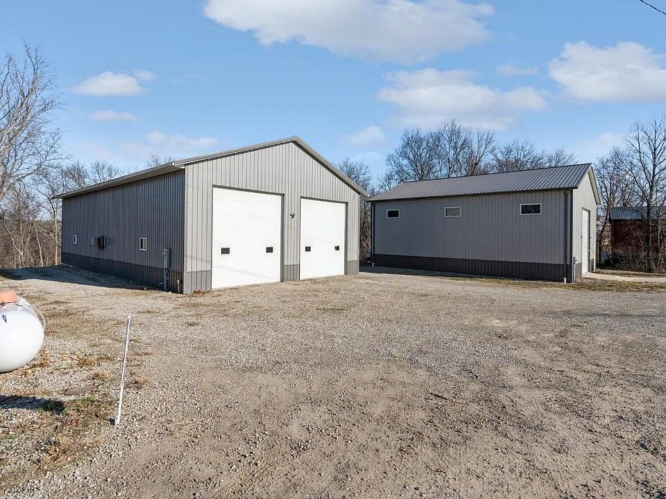 2nd image of 227 Woodland Rd