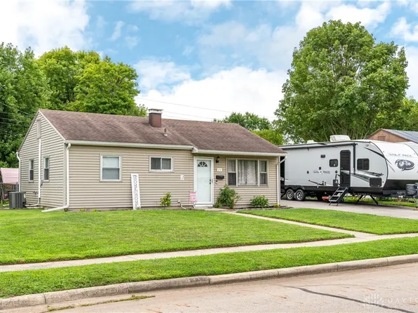 24 Ramona Dr, Fairborn, OH 45324