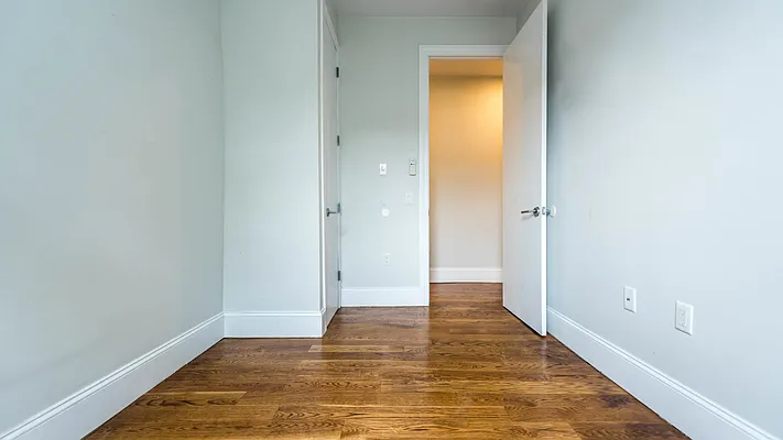 Rented by Nooklyn NYC LLC | media 47