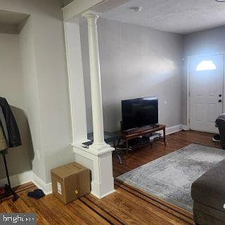 3rd image of 3928 6th St