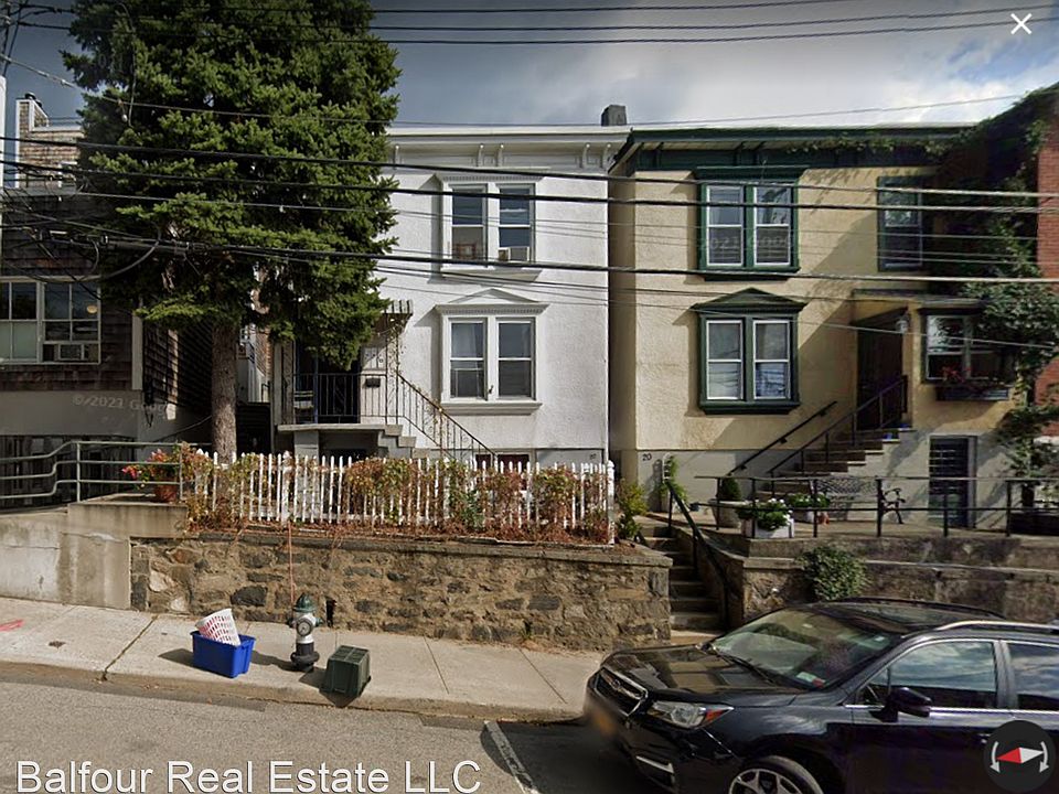 1st image of 22 N Astor St #1
