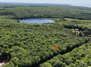 Tbdb5 N Superior Rd, Houghton, MI 49931