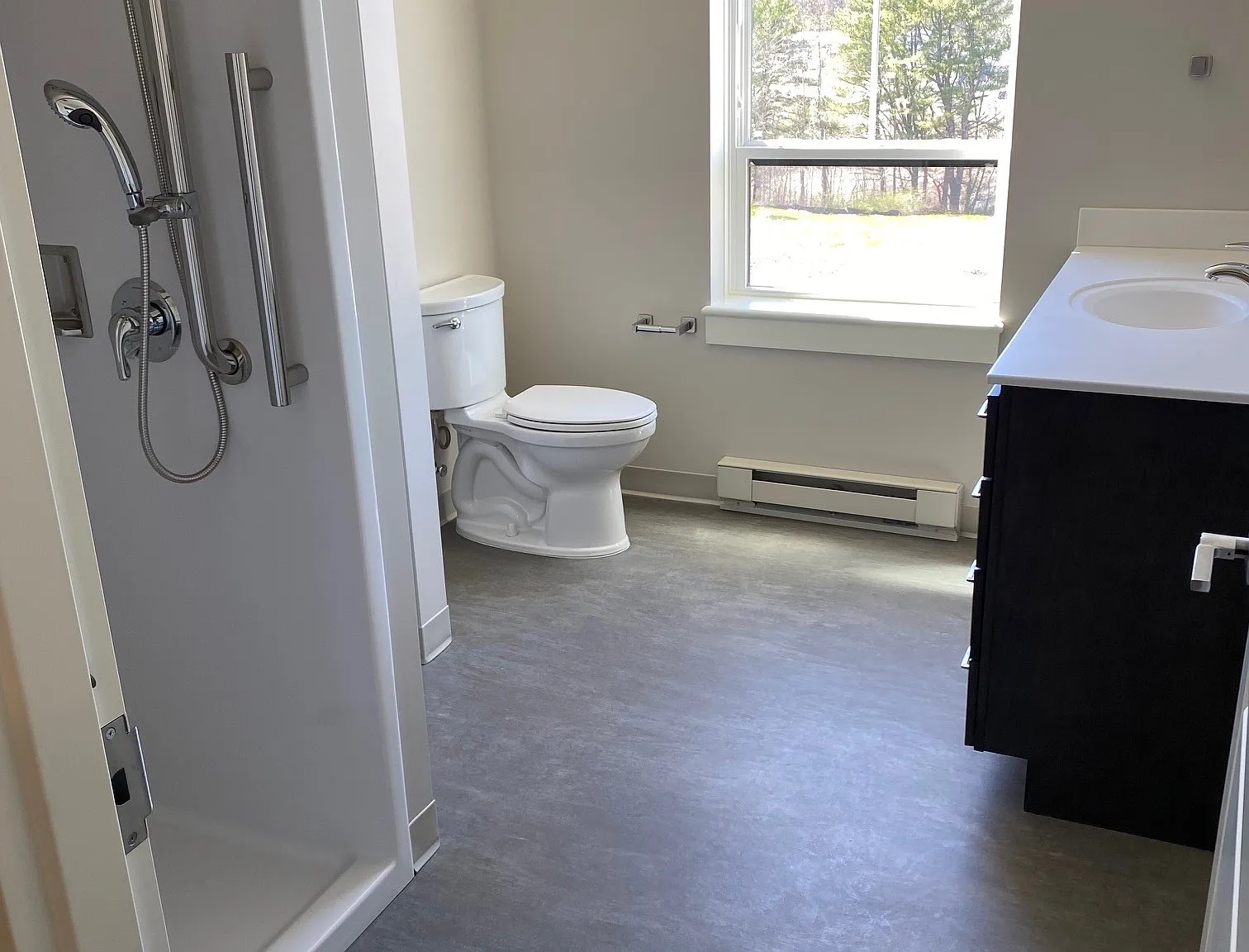 2 bed, 800 sqft, $1,915 — Photo 2