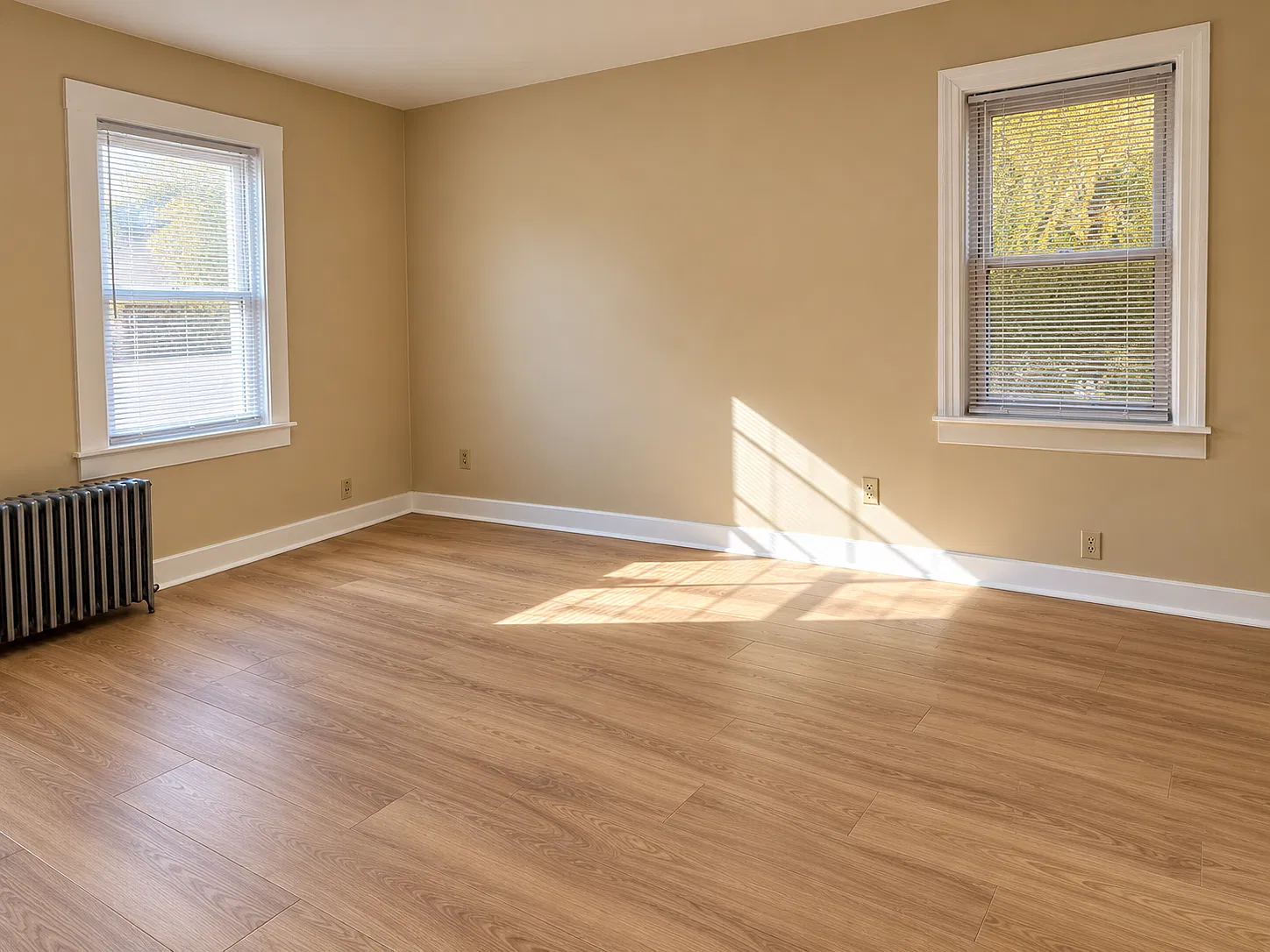 2 bed, 1.5 bath, 1100 sqft, $2,300 — Photo 3