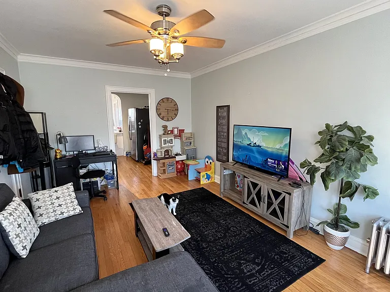 2834 North Lockwood Avenue - 3D — Photo 8