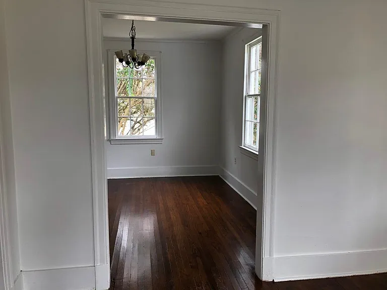 1057 Monroe St — Photo 3
