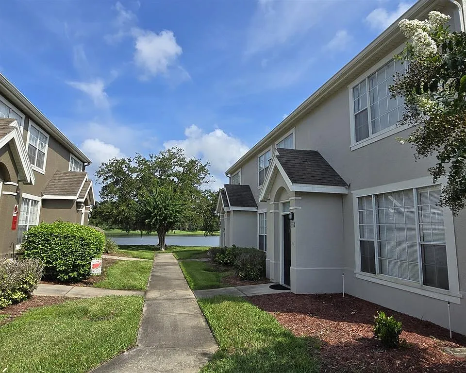 1 bed, 1.0 bath, 776 sqft, $1,595 — Photo 3