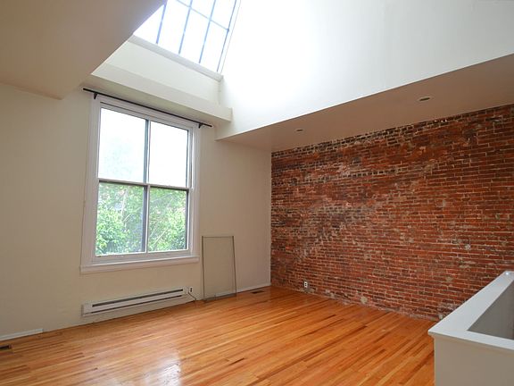 Unit 3M One Bed for July $2295