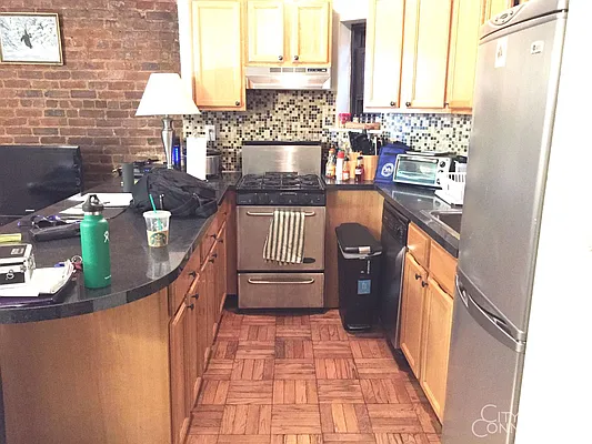 Rented by City Connections Realty | media 26