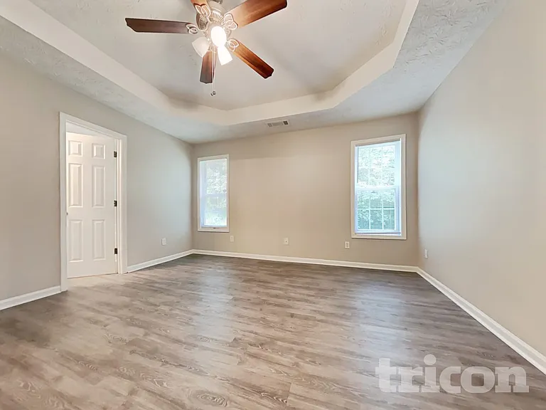 6050 Fieldwood Ln — Photo 9