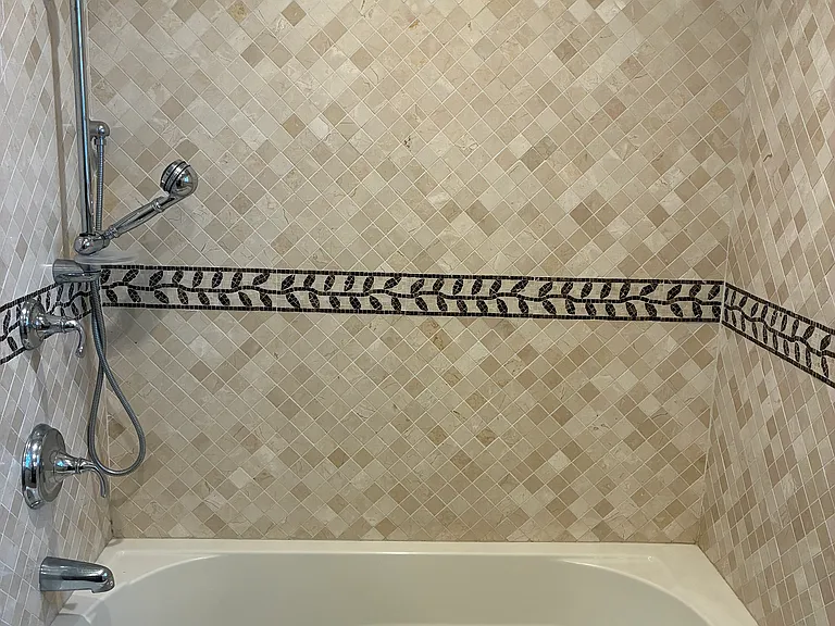18 Pond Park Rd — Photo 21