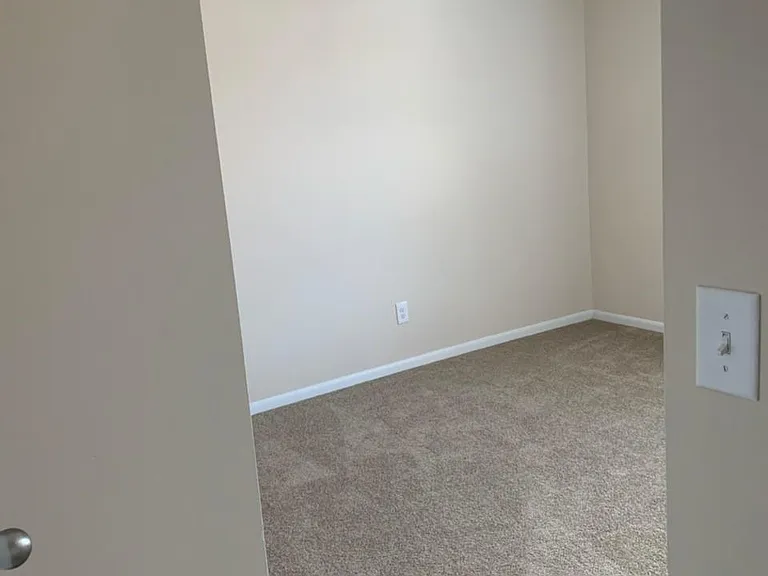 3226 Charter Oak Rd — Photo 10