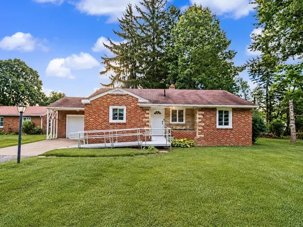 211 Oakwood Dr, Mansfield, OH 44906