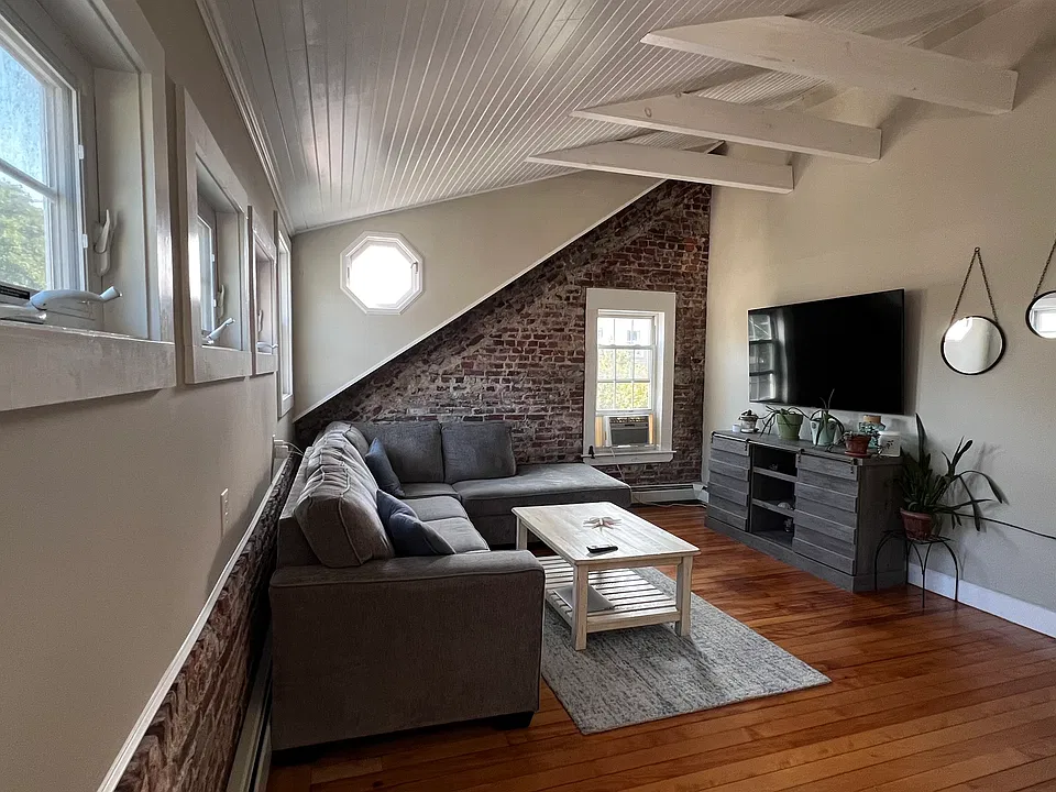 267 Merrimac St #3