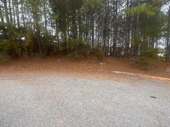 108 Houndsear Trl, Spartanburg, SC 29306