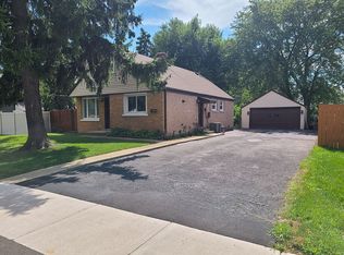 544 S Adeline Ave, Addison, IL 60101