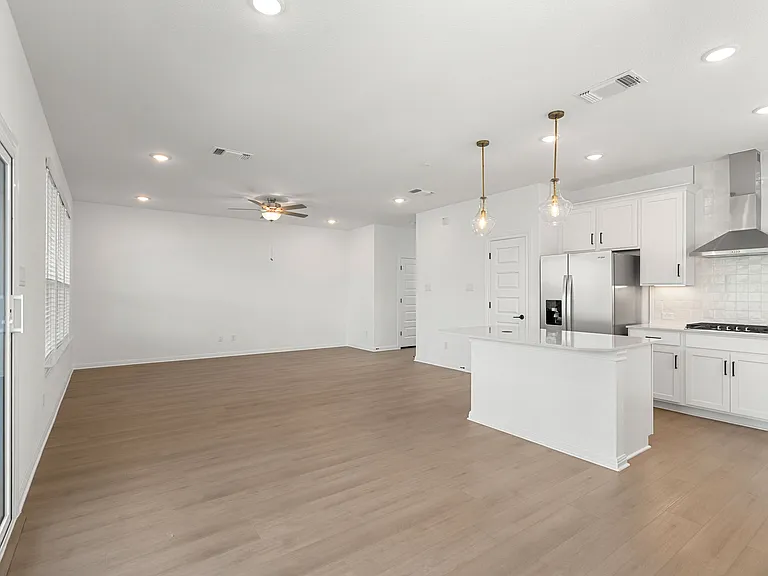 528 Knot Dr — Photo 14