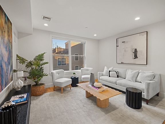5th image of 150 W Broadway #313A