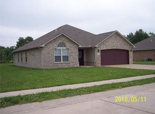 500 Poplar St, Gentry, AR 72734