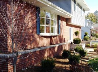 1235 Elliott Dr, Munster, IN 46321