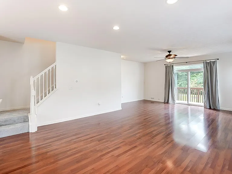 4301 Straight Arrow Rd — Photo 9