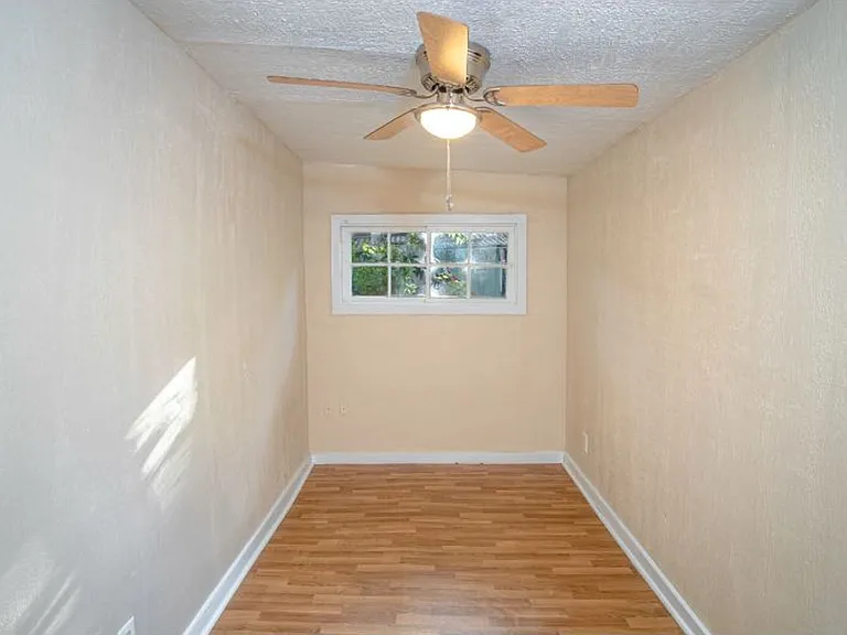 1435 Gibbs — Photo 19