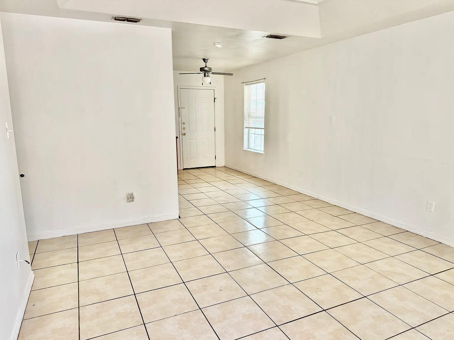 2 bed, $875 — Photo 3