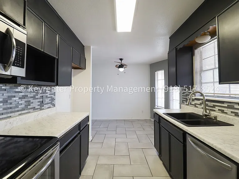 12804 E 13th St — Photo 7