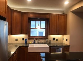 625 S 32nd Ave, Omaha, NE 68105