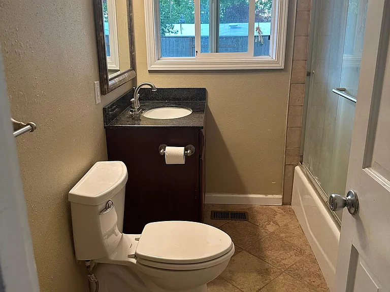 SW 63rd Pl — Photo 8