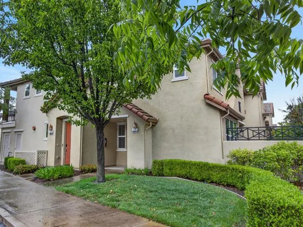 102 Cezanne Ln, Folsom, CA 95630