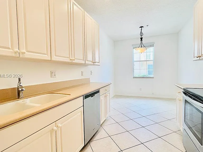 1557 Frederick Small Rd #1557 — Photo 12