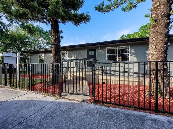 800 NW 6th Avenue, Pompano Beach, FL 33060