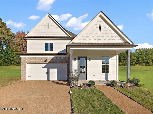 970 Coahoma Ct, Nesbit, MS 38651