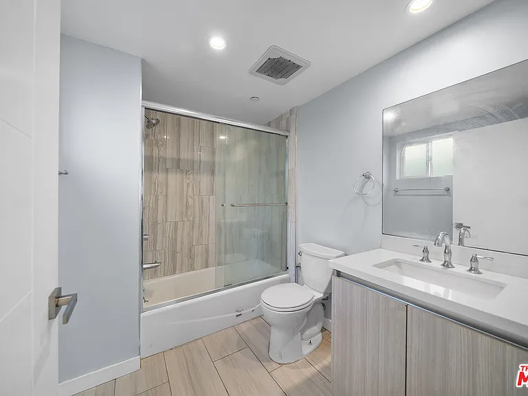 8532 Cashio St #101 — Photo 22