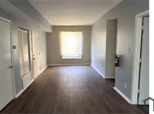 1324 Academy Ave APT C, Saint Louis, MO 63113