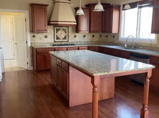 8830 135th St, Orland Park, IL 60462