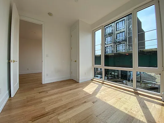 Rented by Bruma Realty LLC | media 7