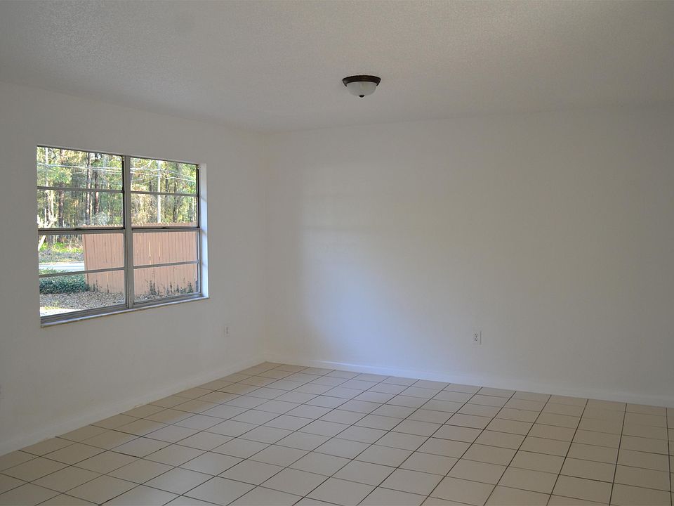 2nd image of 5582 NW 61st Ct