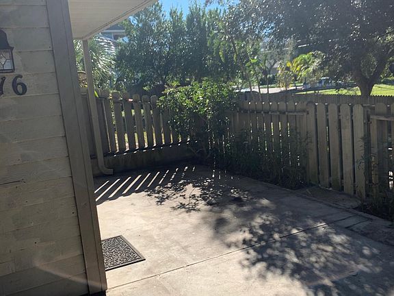 3rd image of 716 N Highland Ave